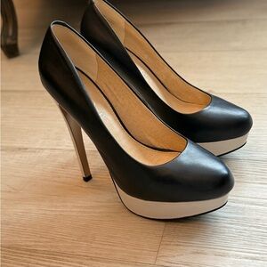 Aldo Elegant Black and Cream Leather Stiletto High Heels